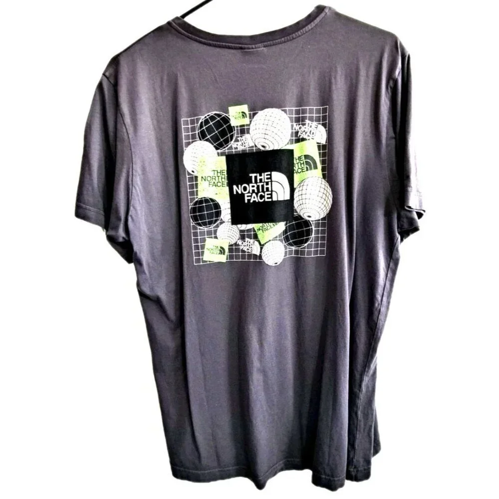 The North Face Men's M Gray Short Sleeve Graphic T-Shirt